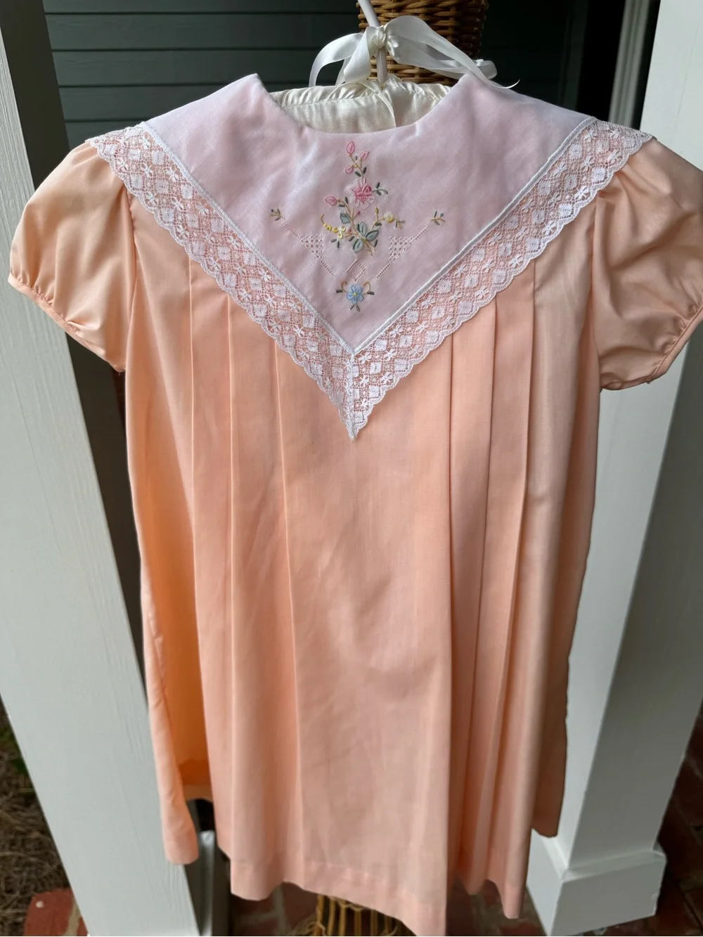 Vintage 1980s Ginger Tree Girls 6X Peach Lace Embroidered Heirloom Dress